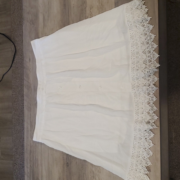 Maurices Dresses & Skirts - 🍄Maurices White Button down Fringe Skirt🍄